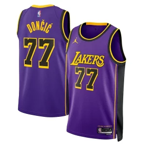 Luka Dončić Los Angeles Lakers Jordan Brand Statement Edition Swingman Distingué Jersey Purple